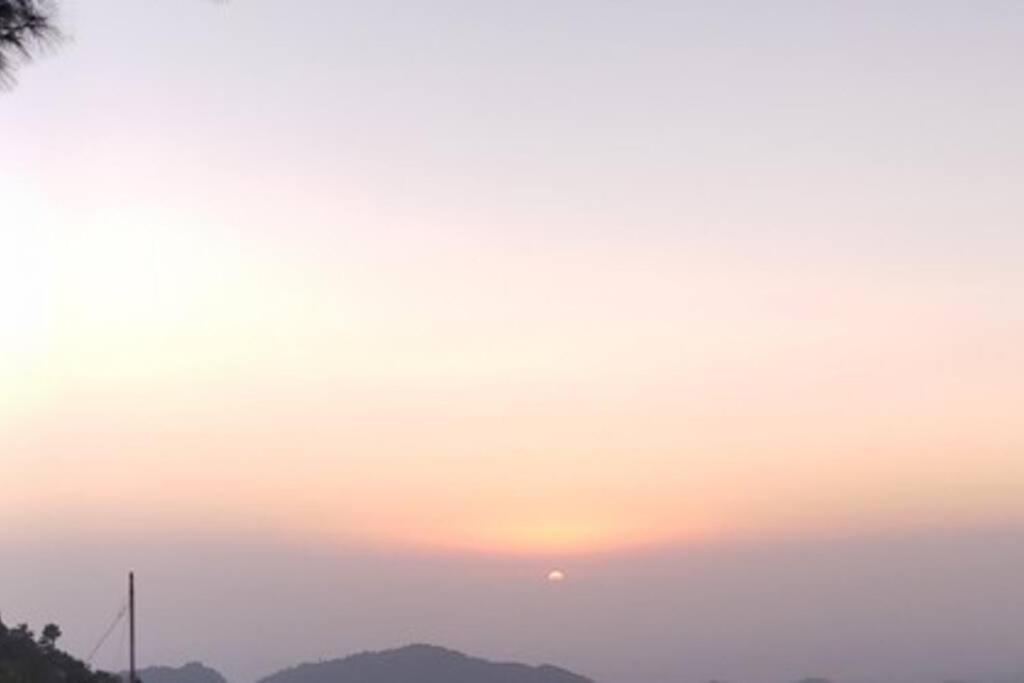 Kasauli Cascade A Cheerfull 4 Bedroom Challet Esterno foto