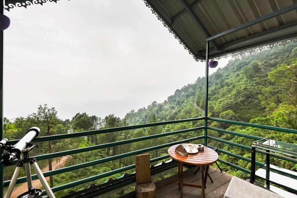 Kasauli Cascade A Cheerfull 4 Bedroom Challet Esterno foto