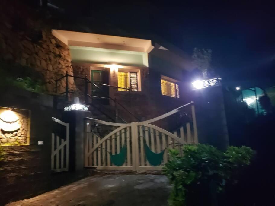 Kasauli Cascade A Cheerfull 4 Bedroom Challet Esterno foto